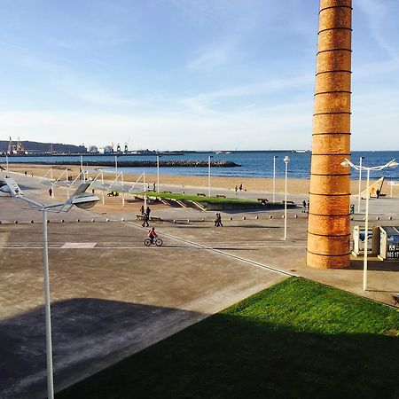 Apartamento Playa Poniente Хихон Экстерьер фото