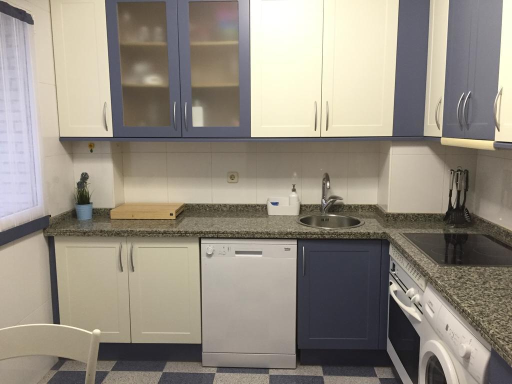 Apartamento Playa Poniente Хихон Экстерьер фото